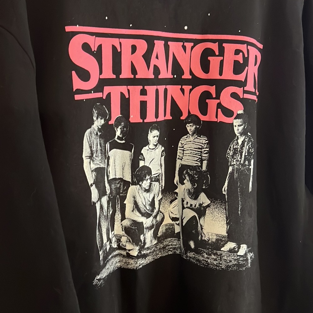 Stranger Things Sweatshirt - Picture 3 of 6